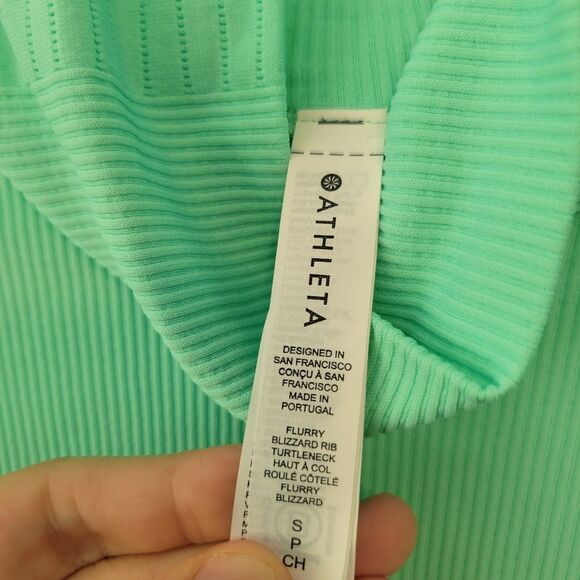 Athleta Flurry Blizzard Rib Turtleneck Size Small Mint Green Long Sleeve - Picture 6 of 7